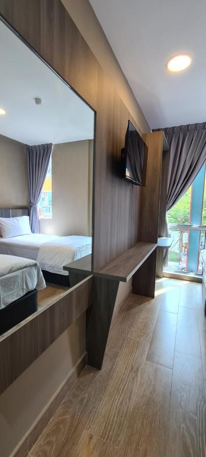 Zitro Hotel Port Dickson Buitenkant foto