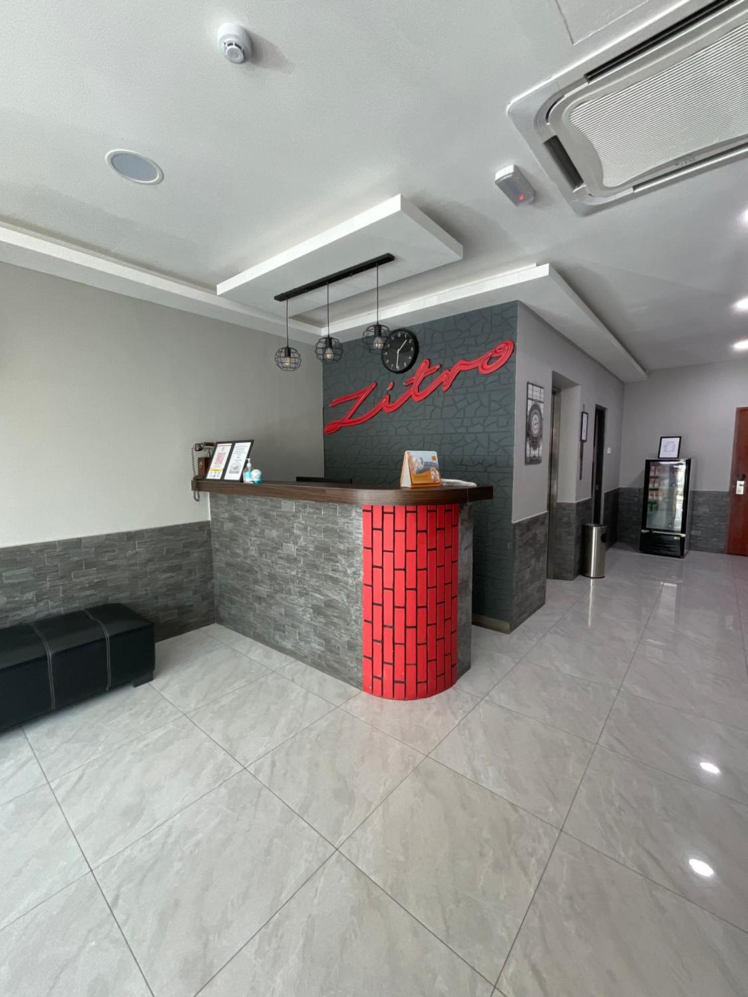 Zitro Hotel Port Dickson Buitenkant foto